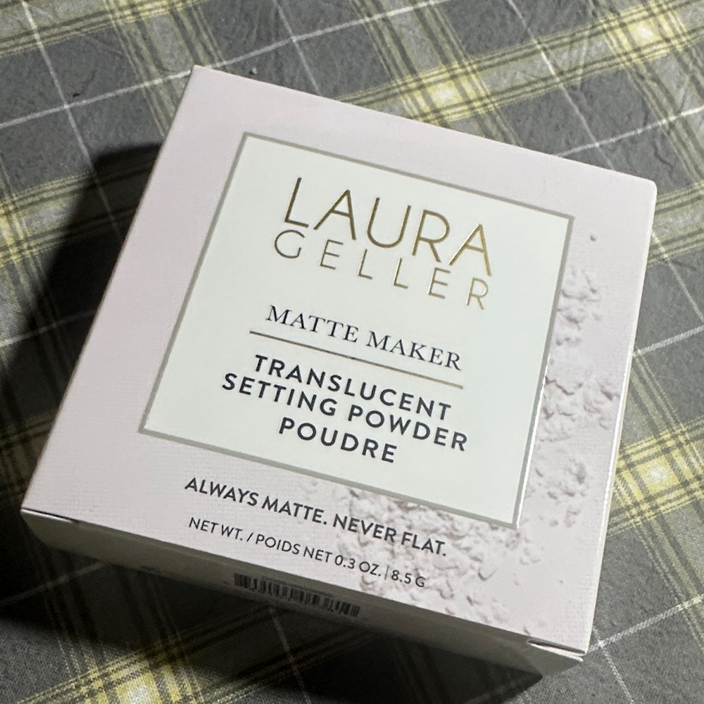 Laura Geller Matte Maker Setting Powder - Picture 7 of 8